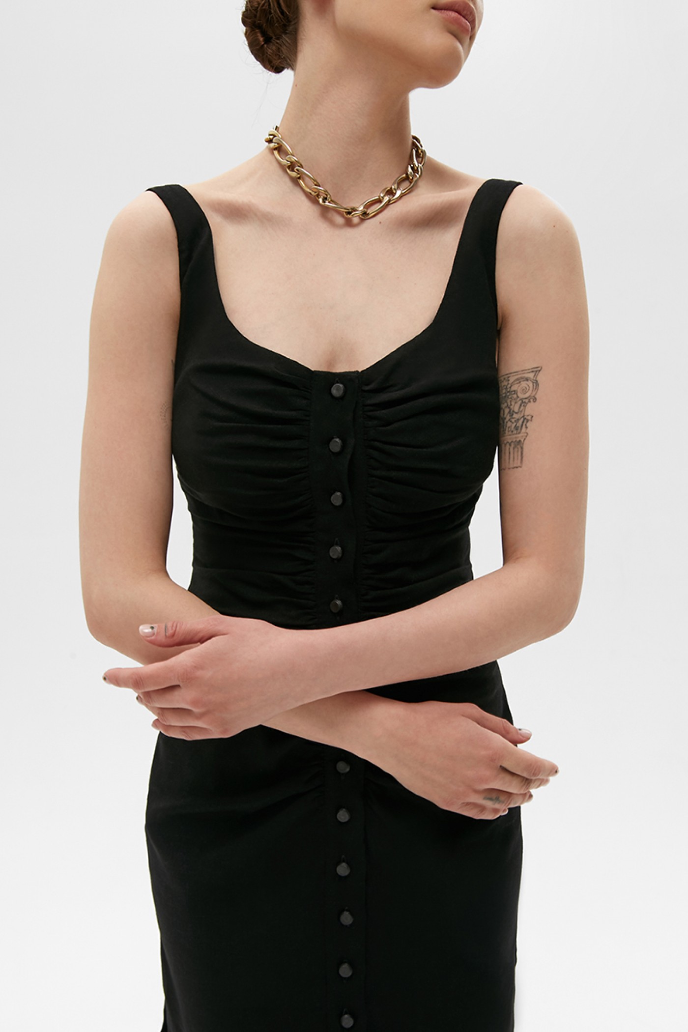 изображение Платье со сборкой черное 