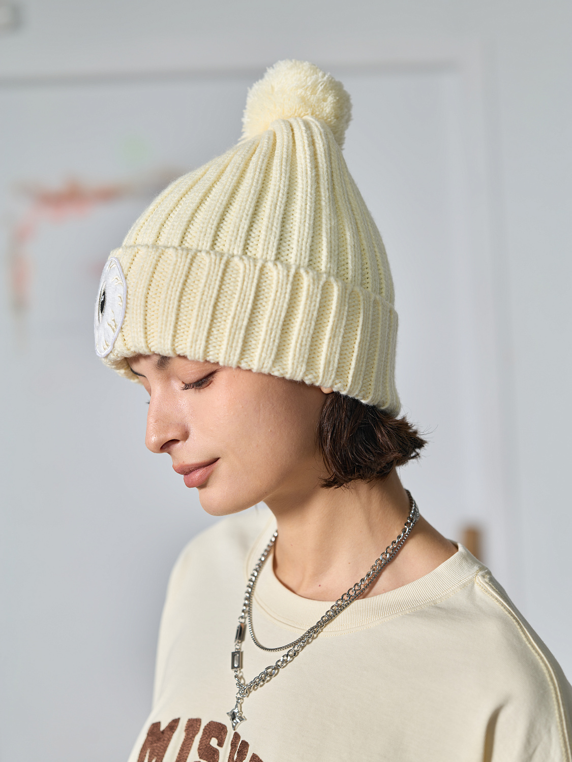 картинка Шапка APPLIQUE KNITTED HAT